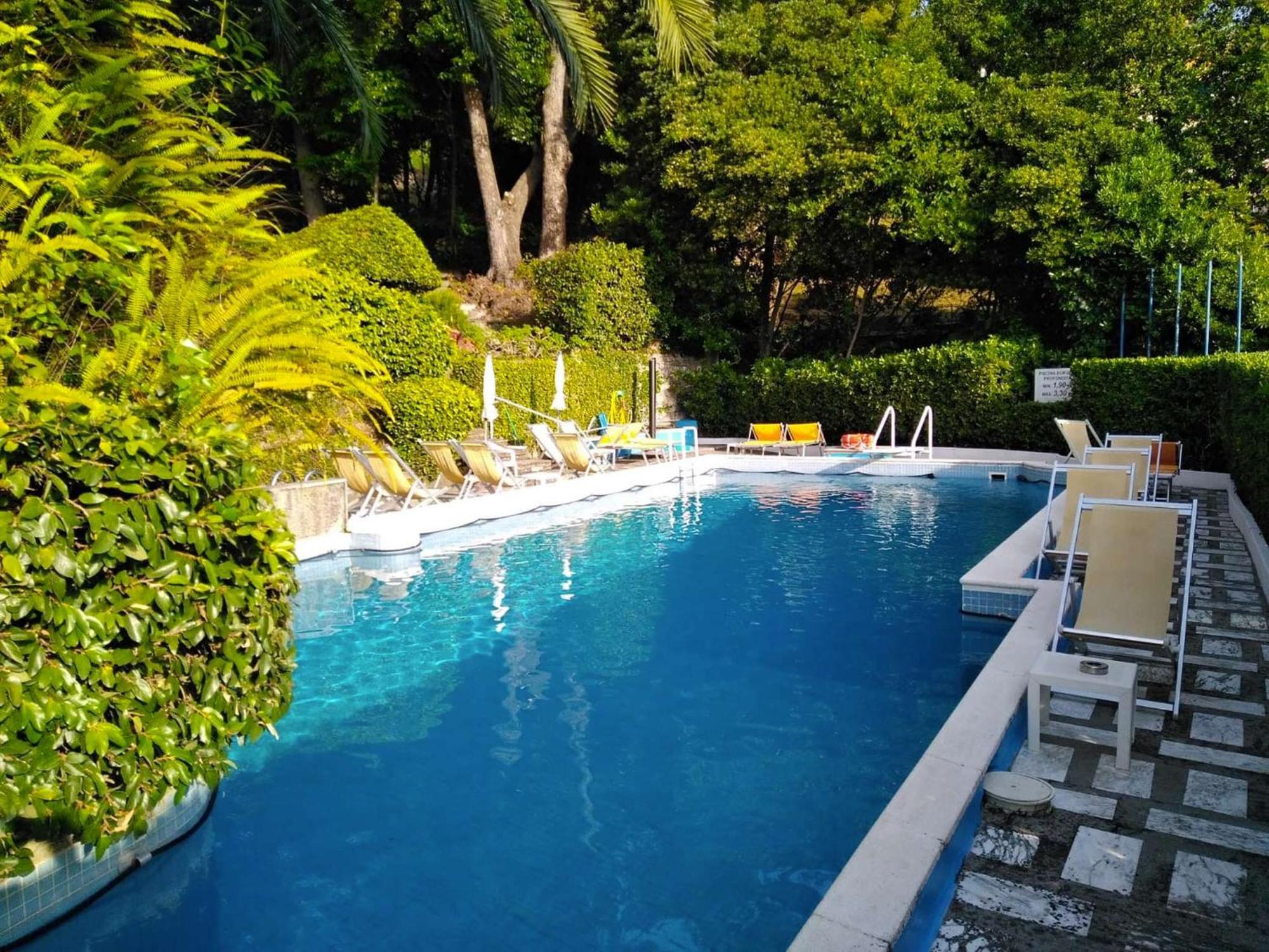 Eurotel 505 Rapallo Exteriör bild